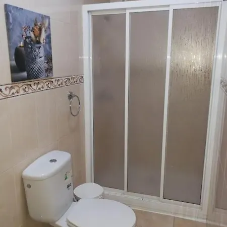 Acogedor Atico Con Terraza En Apartamento