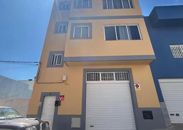 Acogedor Atico Con Terraza En * La Laguna (Tenerife)